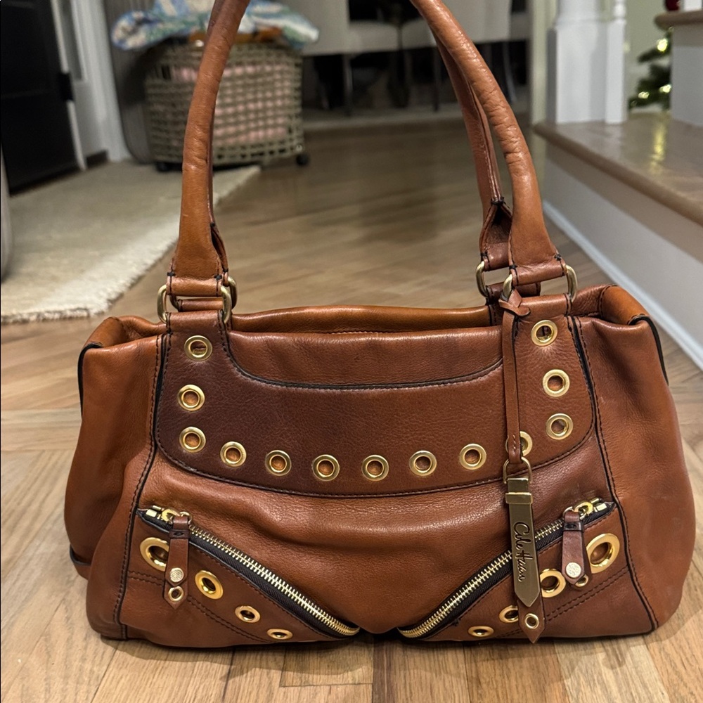 Vintage Cole Haan cognac brown Leather Should handbag  w/ Gold Rivets zipper